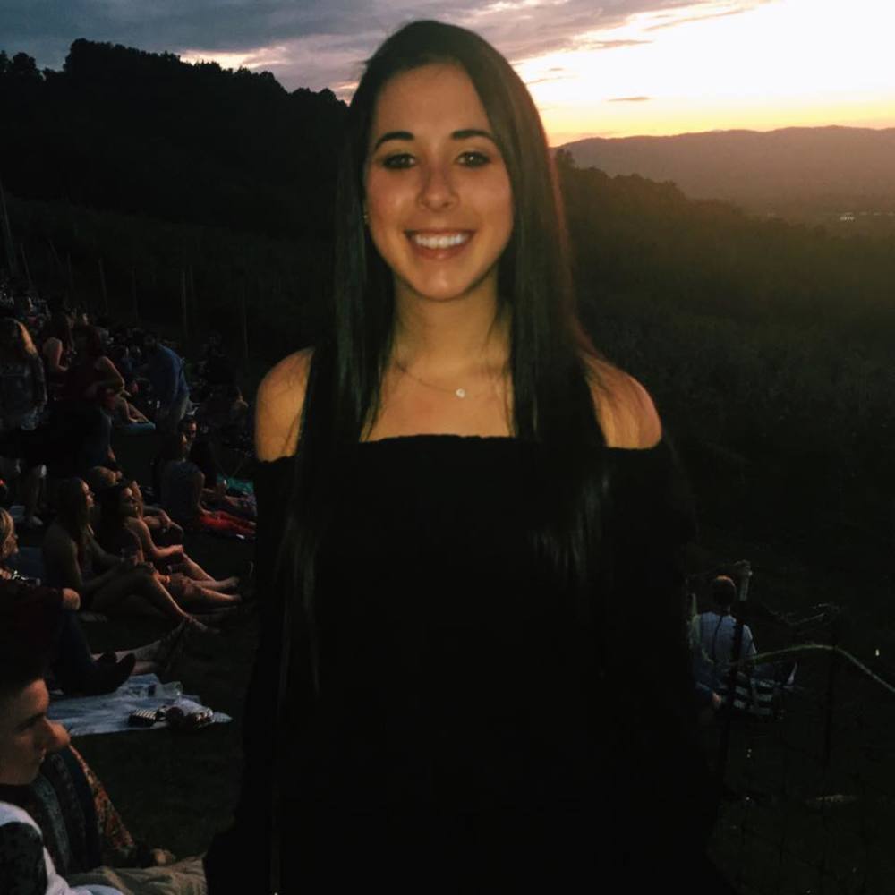 Meet your Posher, Eliana